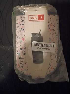 Sok It Reusable Insulating Sleeve - Pink Confetti/Black